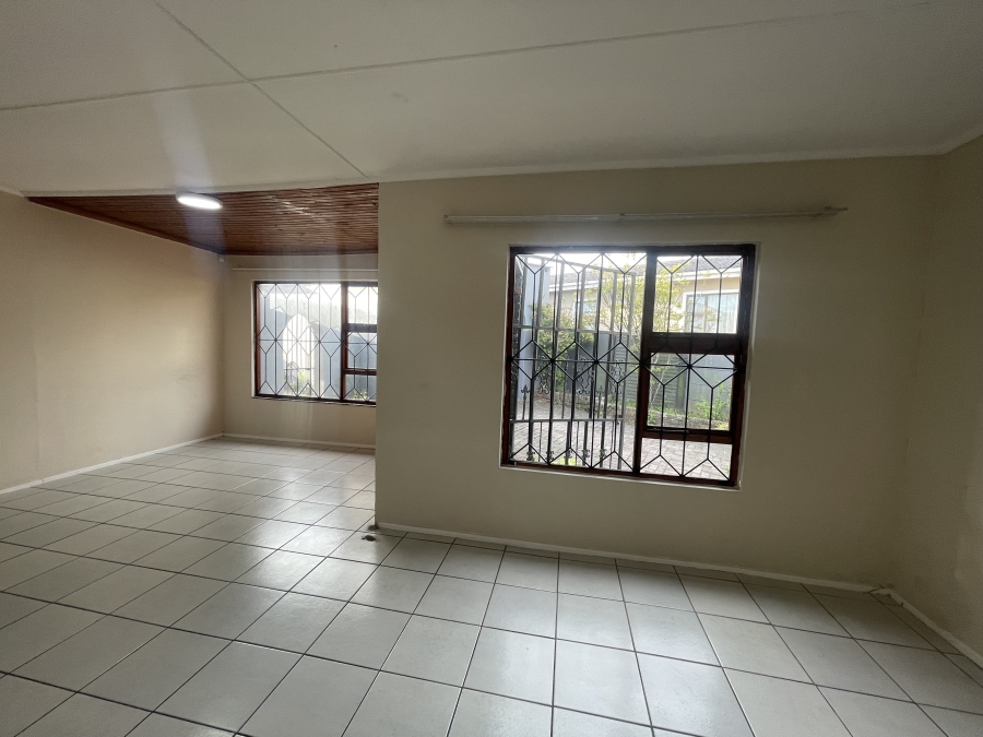 3 Bedroom Property for Sale in Braelyn Eastern Cape